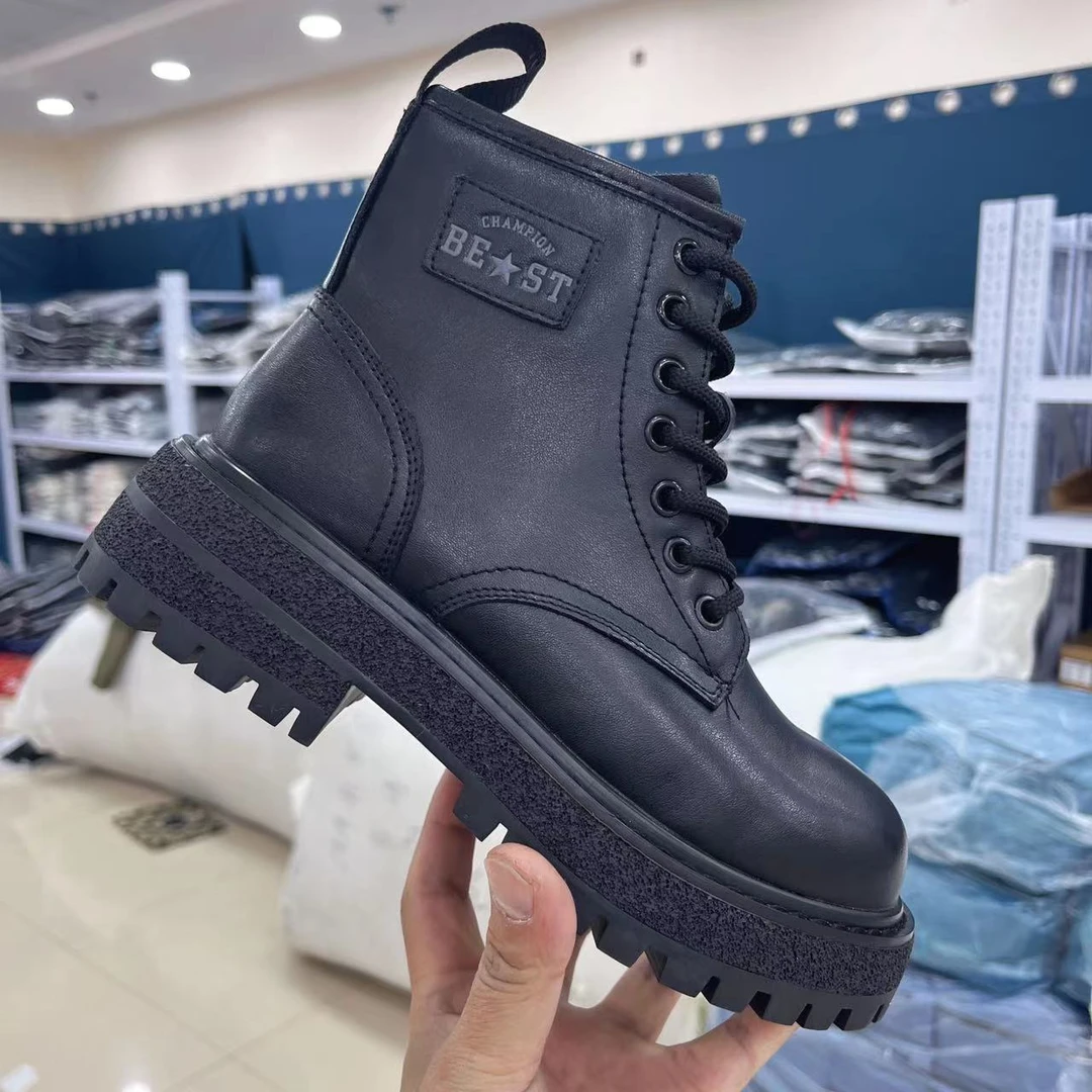 8183休闲时尚潮流百搭马丁靴