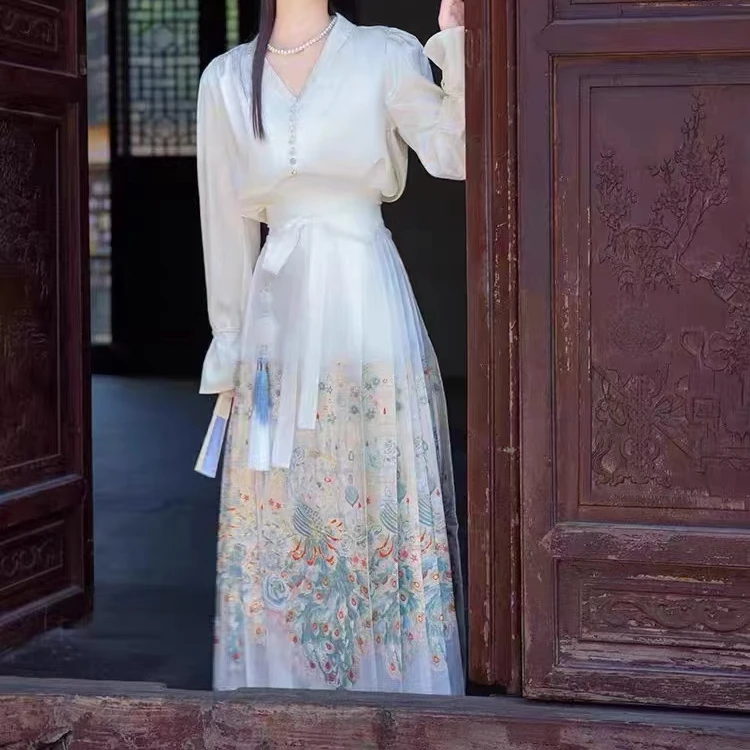 国风高级感《孔雀开屏》织金妆花重工马面裙