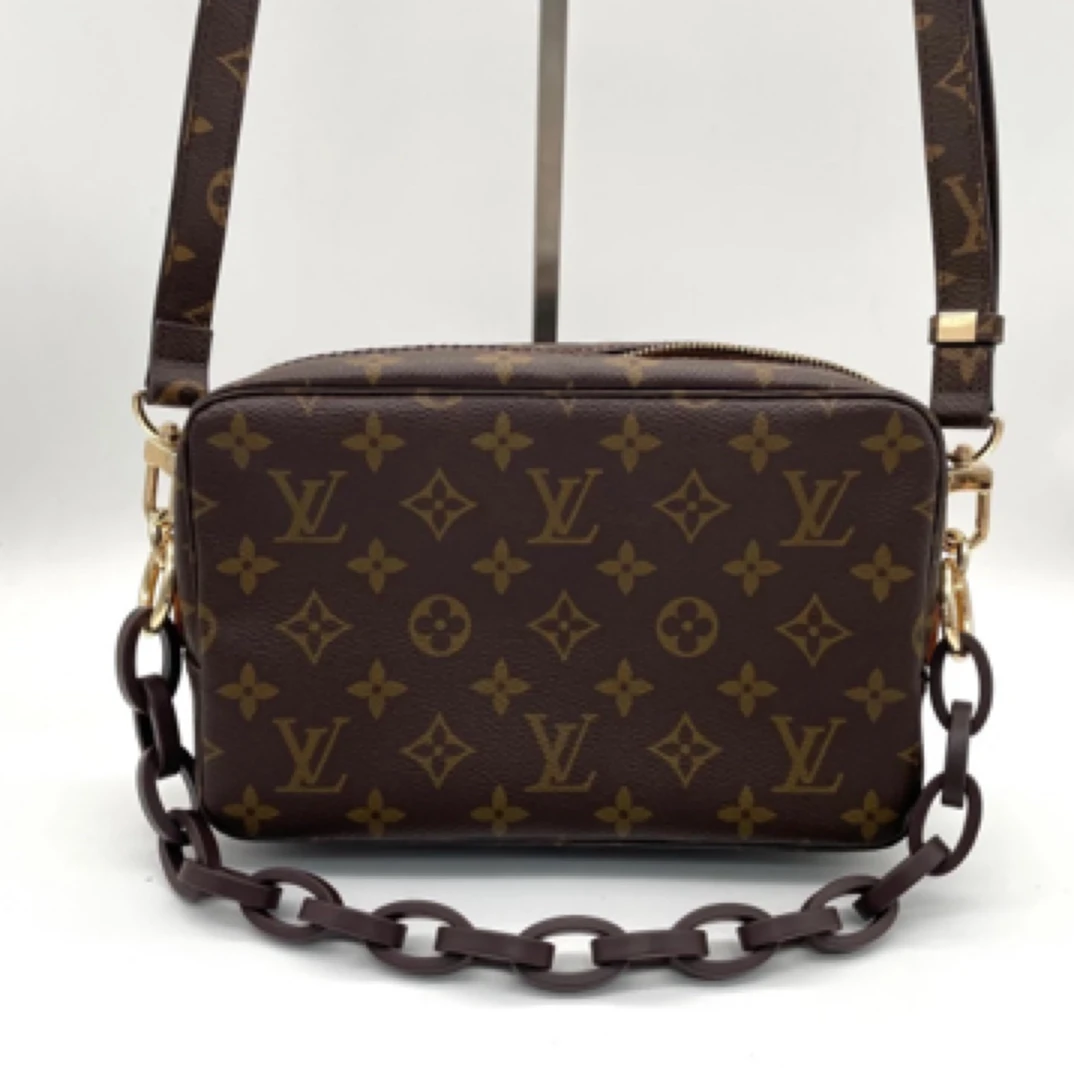 95新 LouisVuitton/路易威登 单肩包 /洗漱23