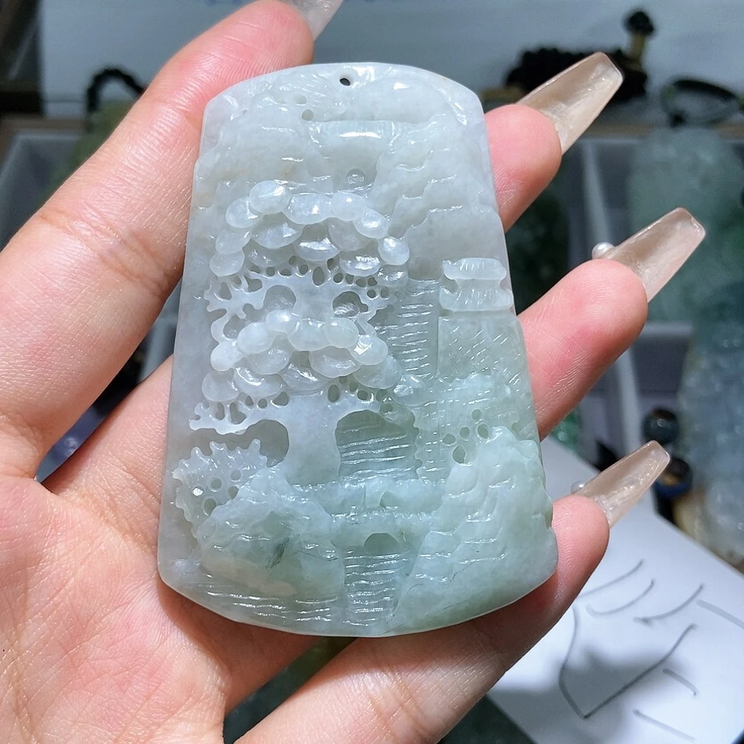 翡翠颈饰未镶嵌翡翠