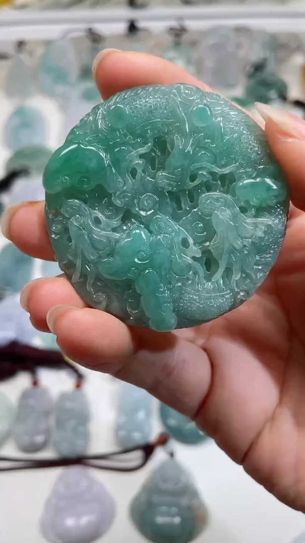 【闪购商品】翡翠颈饰未镶嵌吊坠多样性发其一