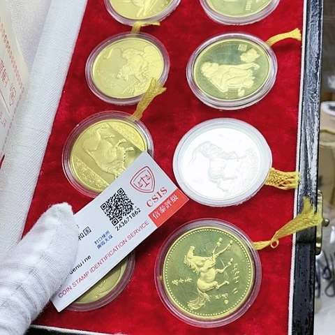 其他普通金属骑*上币十二生肖纪念章带木盒，，，，，