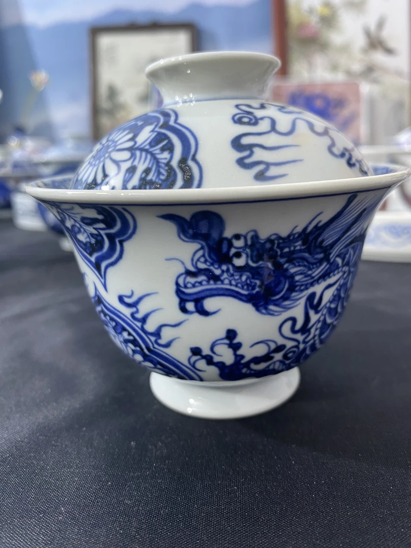 景德镇纯手工仿元苏料如意穿花龙150CC两裁盖碗