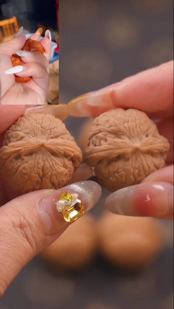 【闪购商品】文玩核桃吊坠31莽皮球夜明珠