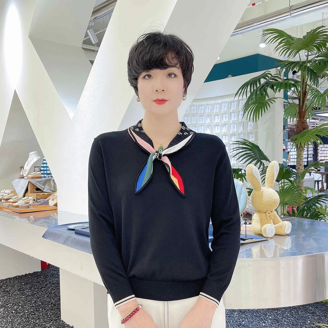品牌莱赛尔天丝上衣女正品39239#2023秋季女装假围巾领时尚针织衫