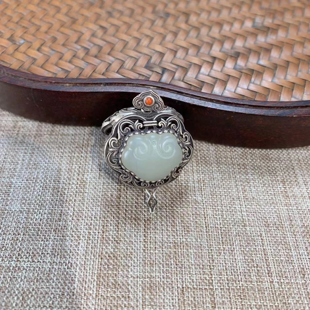 s925银复古国风可打开和田玉如意锁香囊吊坠317