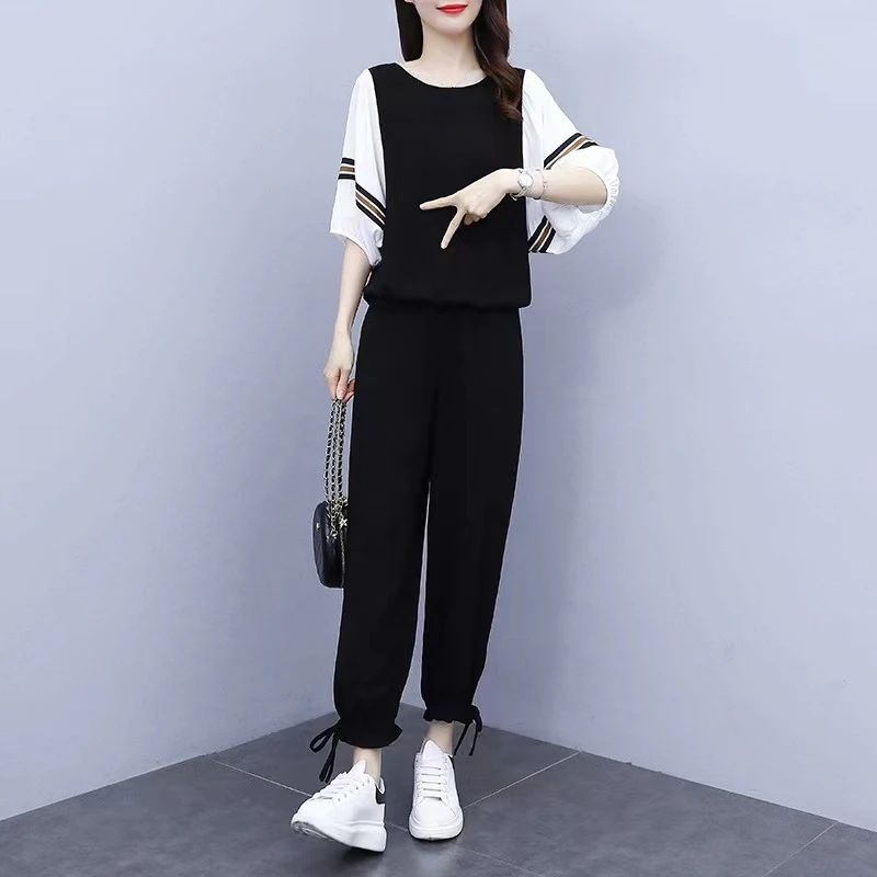 C389 时尚休闲女士套装新春赫本风高级感气质两件套