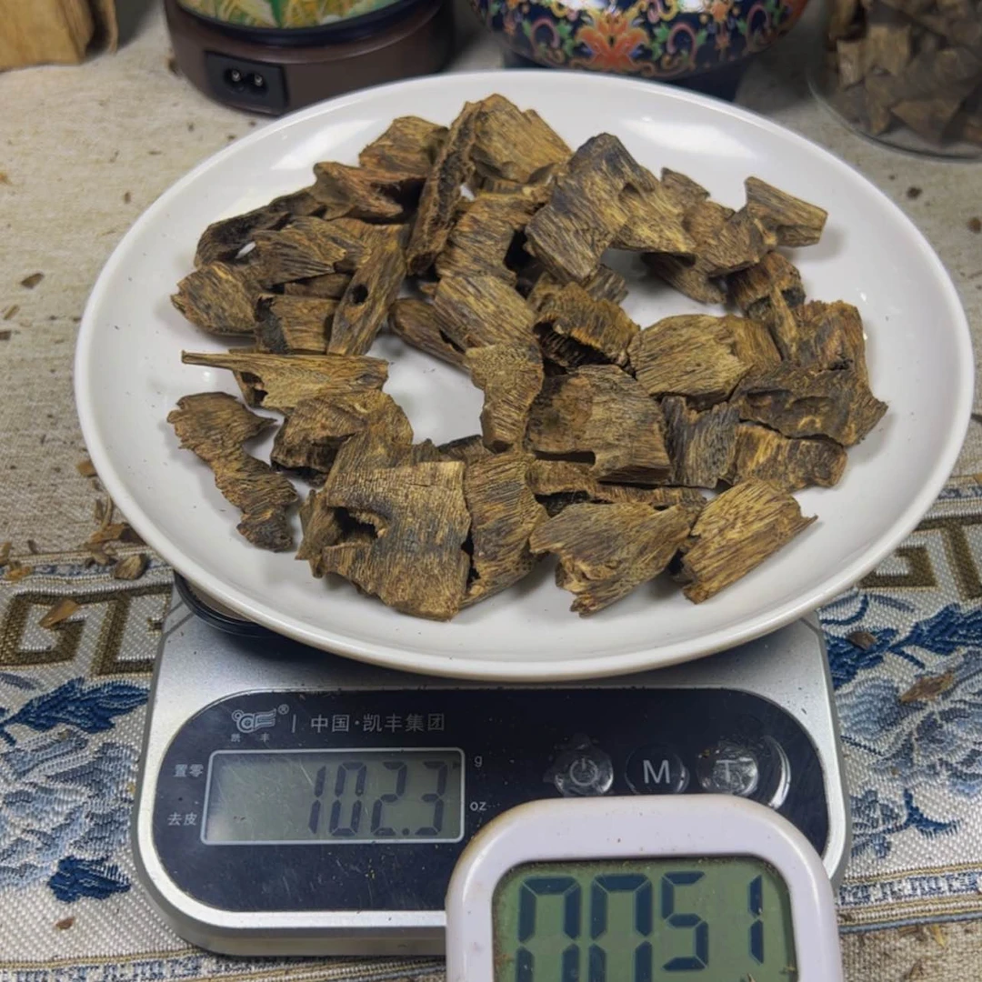 【闪购商品】块料。102.3克