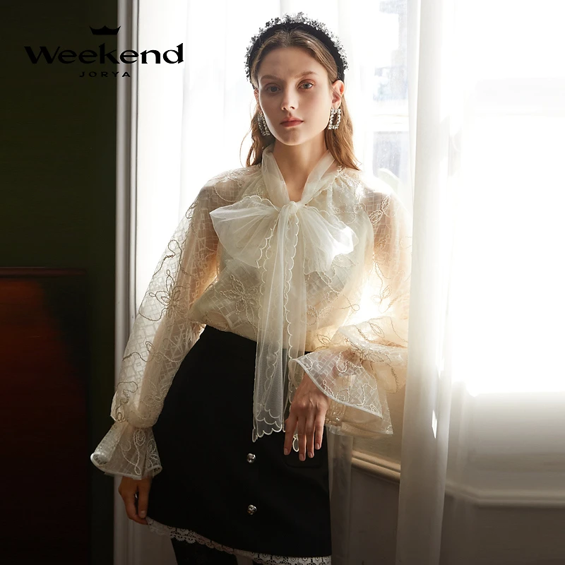 卓雅周末春季新款蝴蝶结系带领带亮片花纹喇叭袖蕾丝衫EJWEAF70