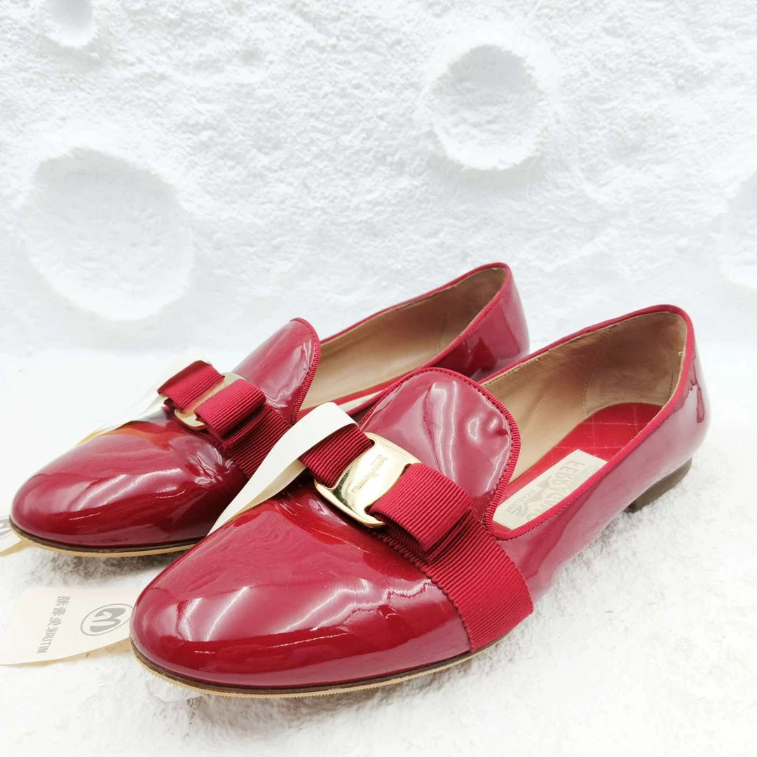 99新 FERRAGAMO/菲拉格慕 红色漆皮乐福鞋女士/37.5码/非全新