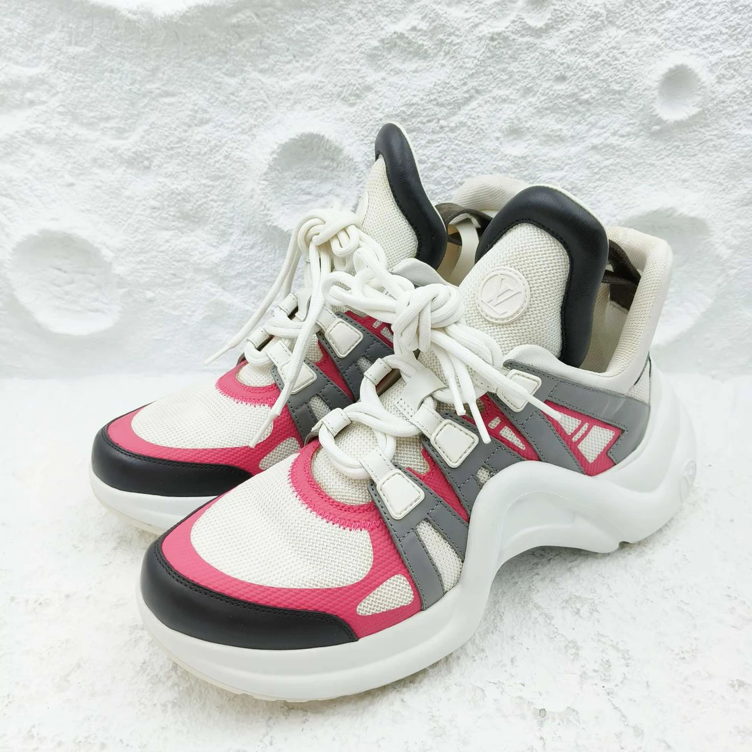 LOUIS VUITTON/粉白拱桥老爹鞋/39码/非全新