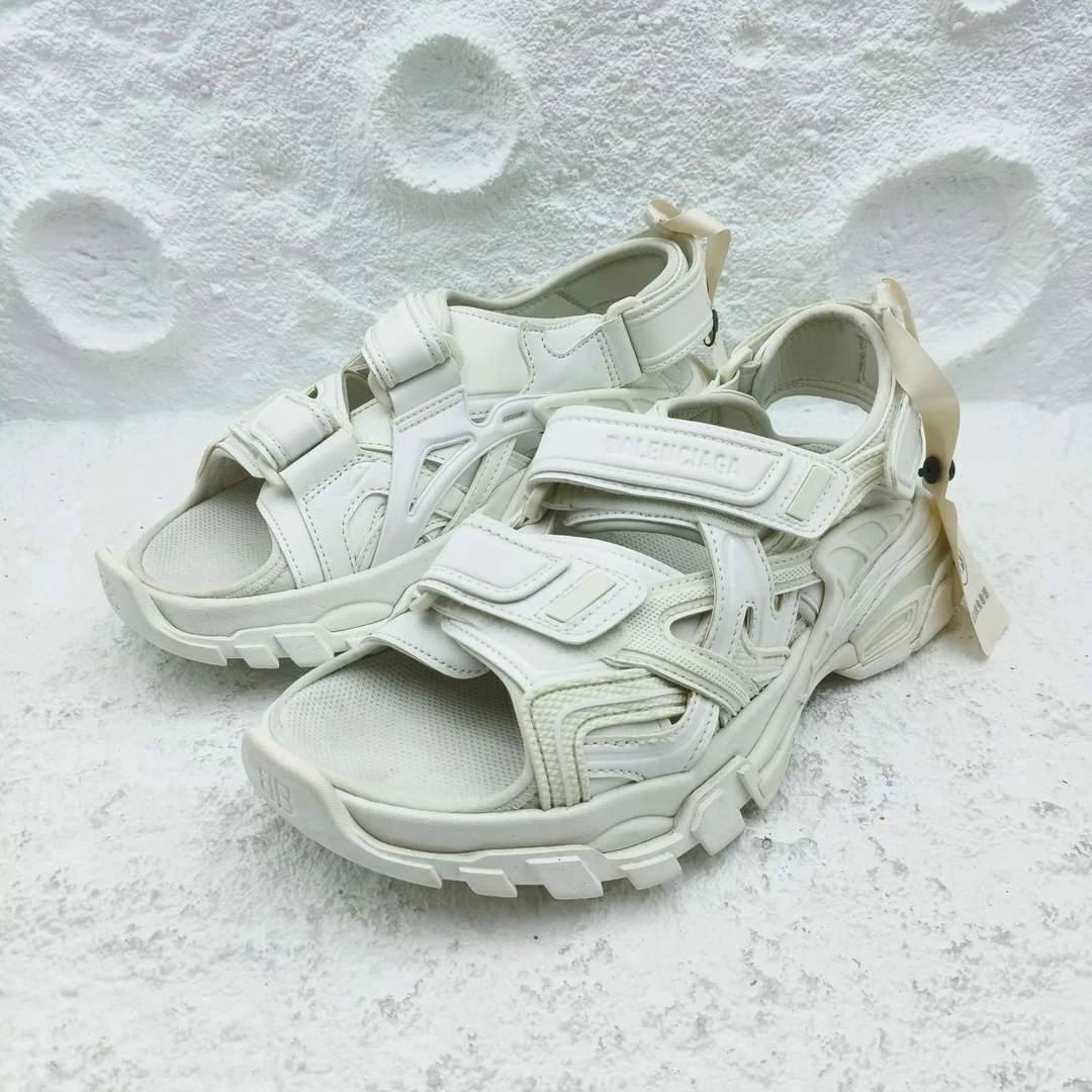 99新 Balenciaga/巴黎世家 白色老爹凉鞋track/沙滩凉鞋/37码