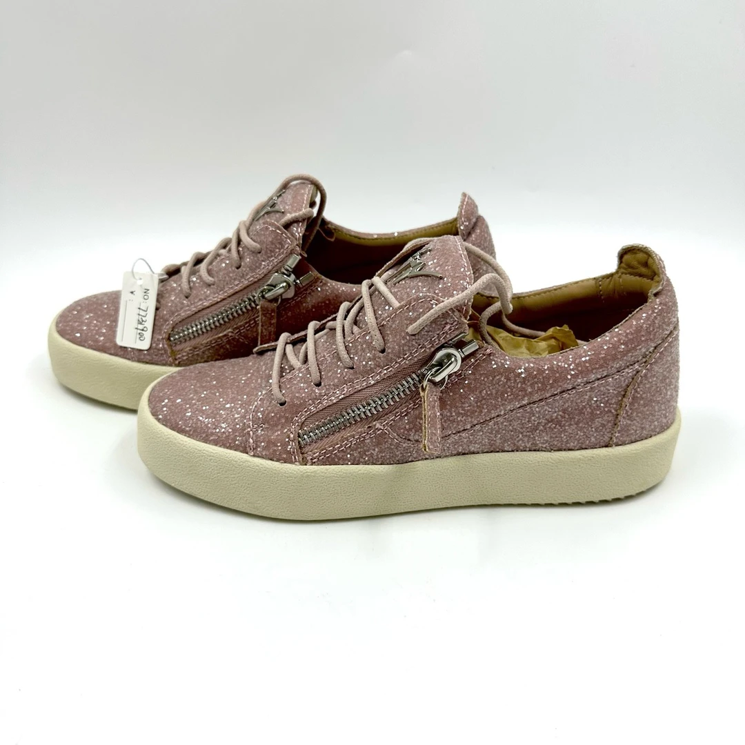 闲置新/Giuseppe zanotti/粉色/舒适休闲女款板鞋/38码