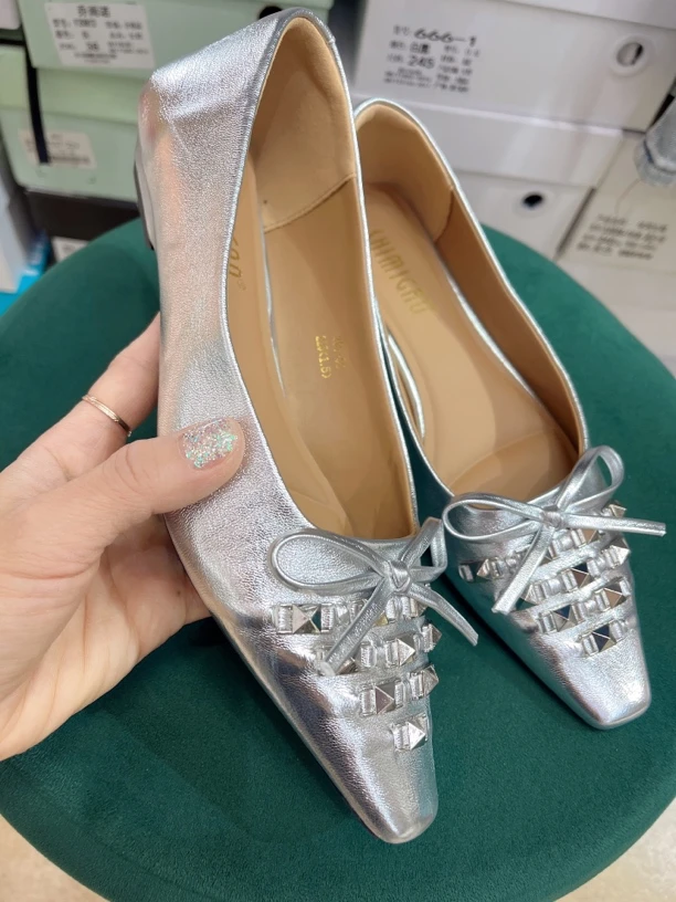 小香风百搭银色跟鞋