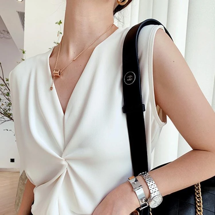 大码女装夏季薄款无袖内搭小背心上衣胖妹妹mm简约打底吊带200斤