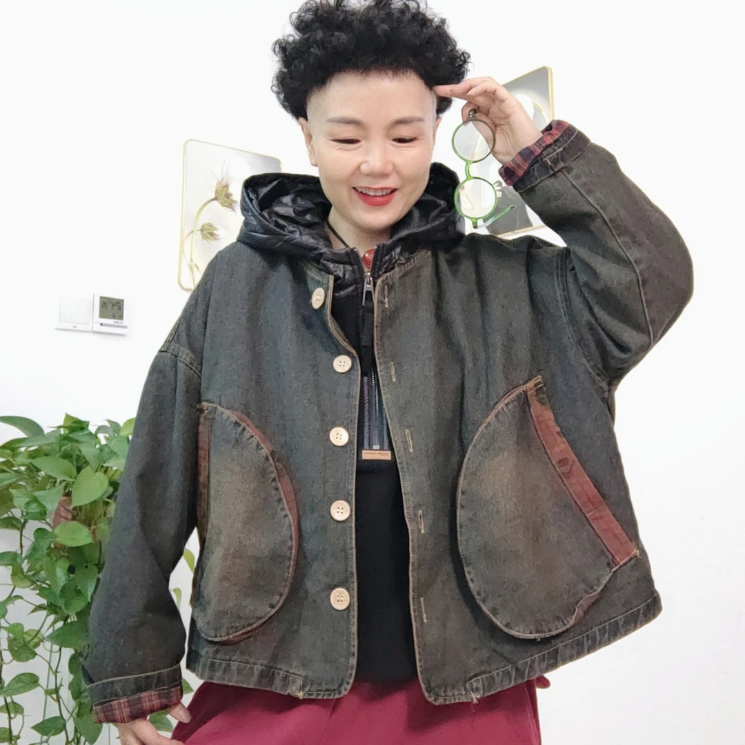 秋款时尚复古做旧大口袋牛仔条绒拼接短上衣（均码90一140斤）