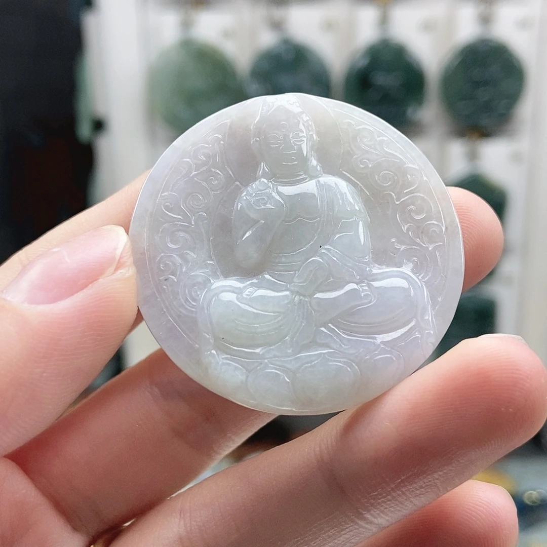 翡翠挂件未镶嵌翡翠