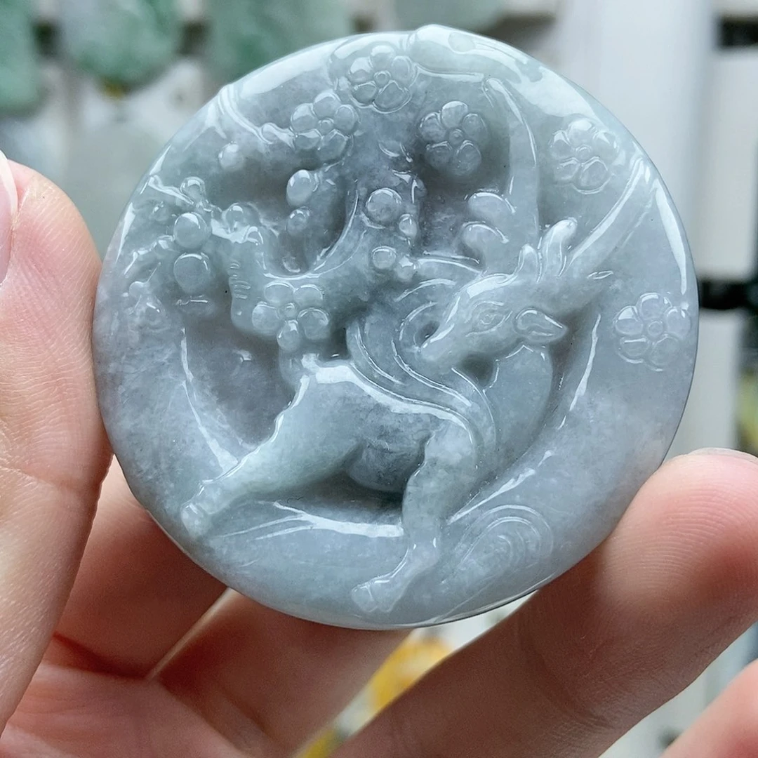 翡翠挂件未镶嵌翡翠