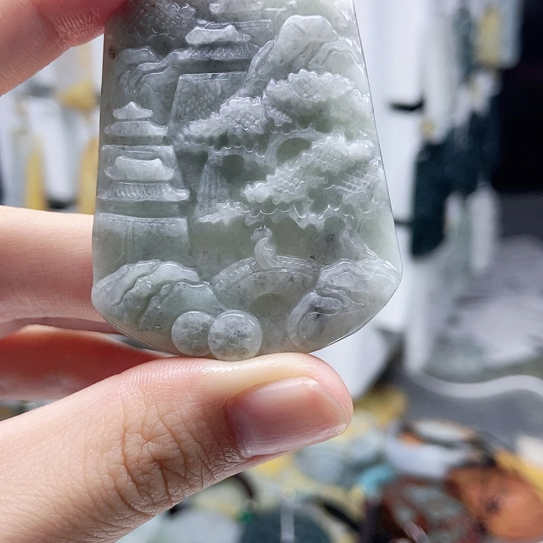 翡翠颈饰未镶嵌翡翠