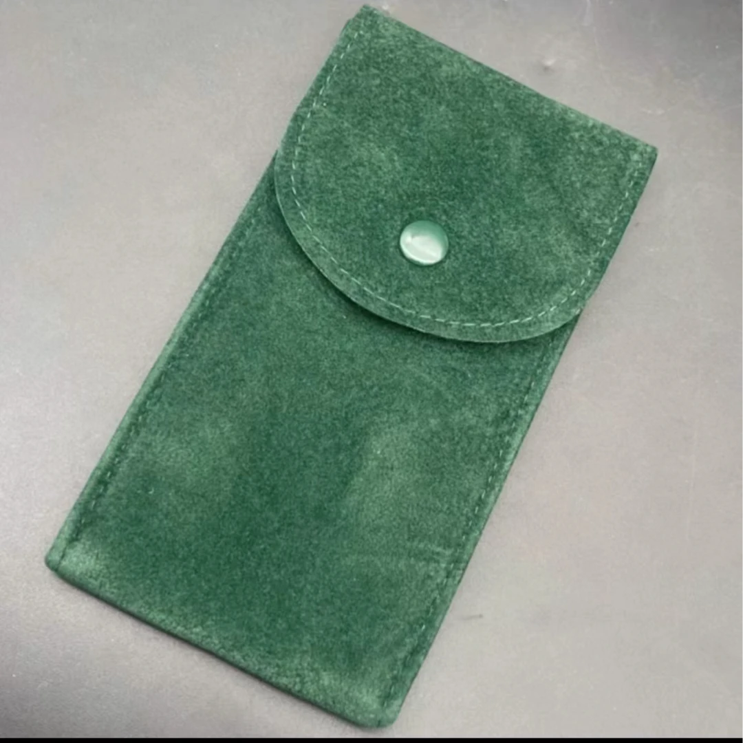 未使用  便携手表袋子，绒布，手感佳