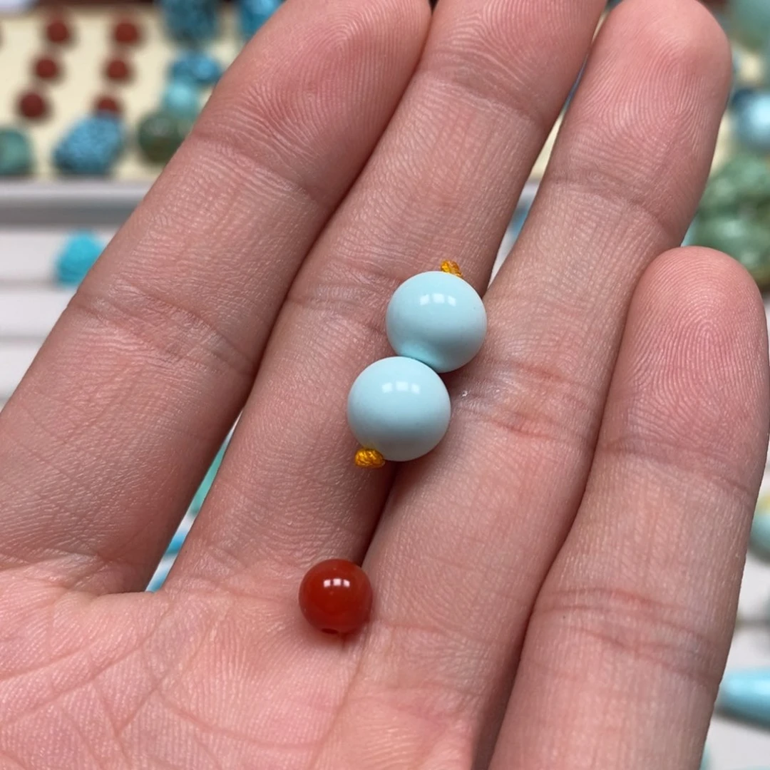 南红玛瑙配饰未镶嵌
