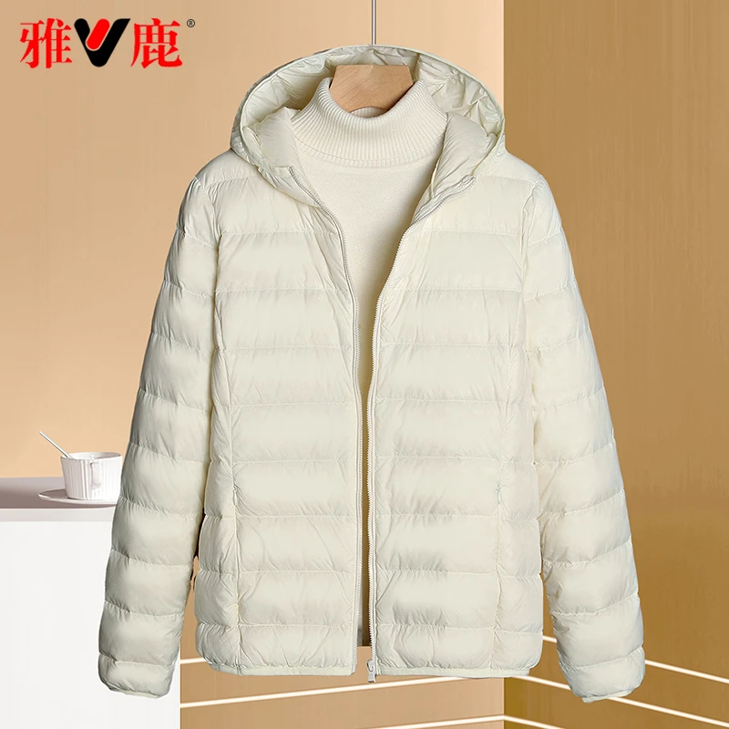 雅鹿轻薄连帽羽绒服女士2024年新款小个子韩版修身鸭绒超薄外套AP