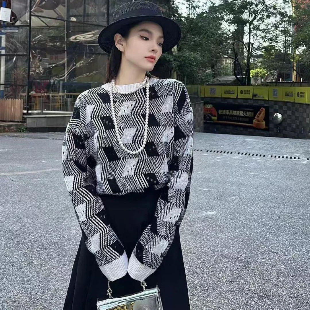 阿家正品活动蓬松几何图案提花圆领针织衫 5399754-7T43171-005