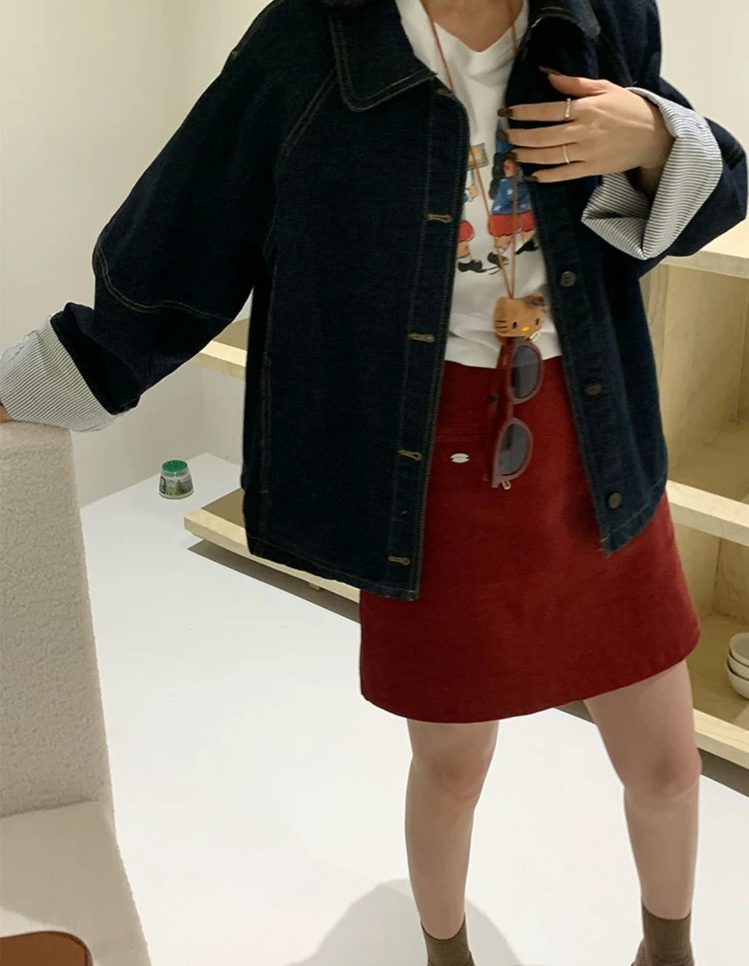 袖口条纹拼接深色牛仔衣外套女 秋季新款 复古宽松夹克上衣