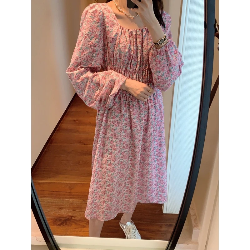 【张静芝】满身粉嫩碎花方领显瘦褶皱收腰气质百搭淑女连衣裙