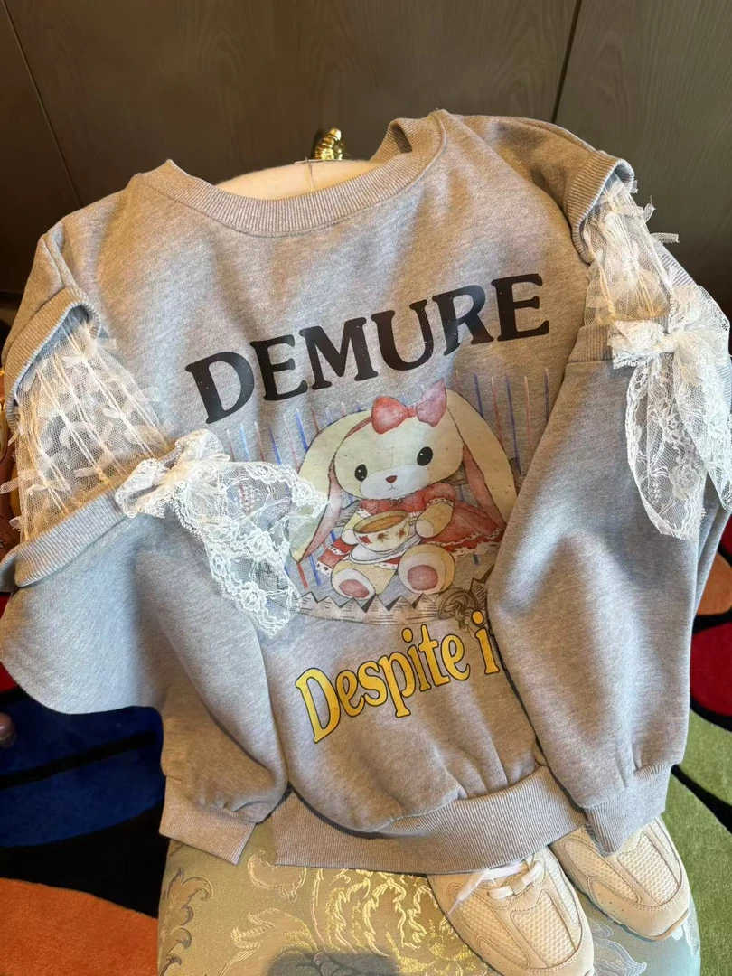 【张静芝】卡通兔子蕾丝拼接加绒卫衣