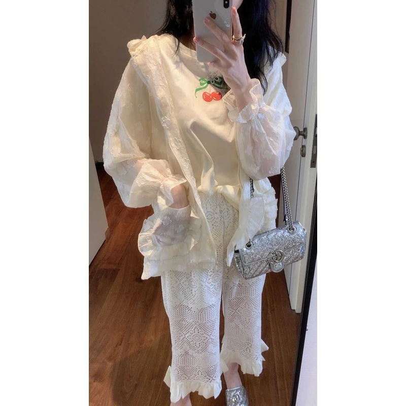 【张静芝】浮雕花朵连帽轻薄外套