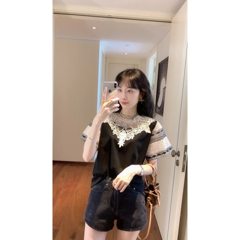 【张静芝】镂空钩花领拼撞色蕾丝袖T恤