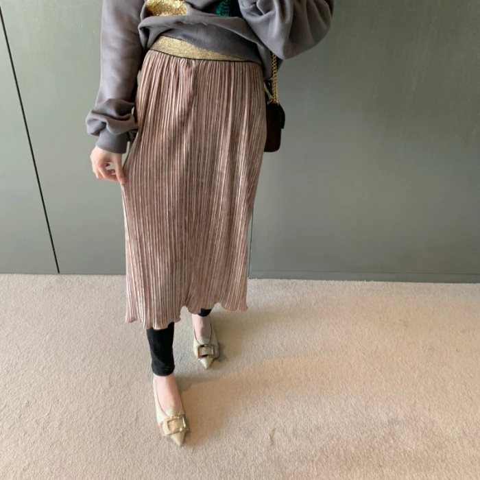 张静芝 丝绒百褶打底裤一体半裙