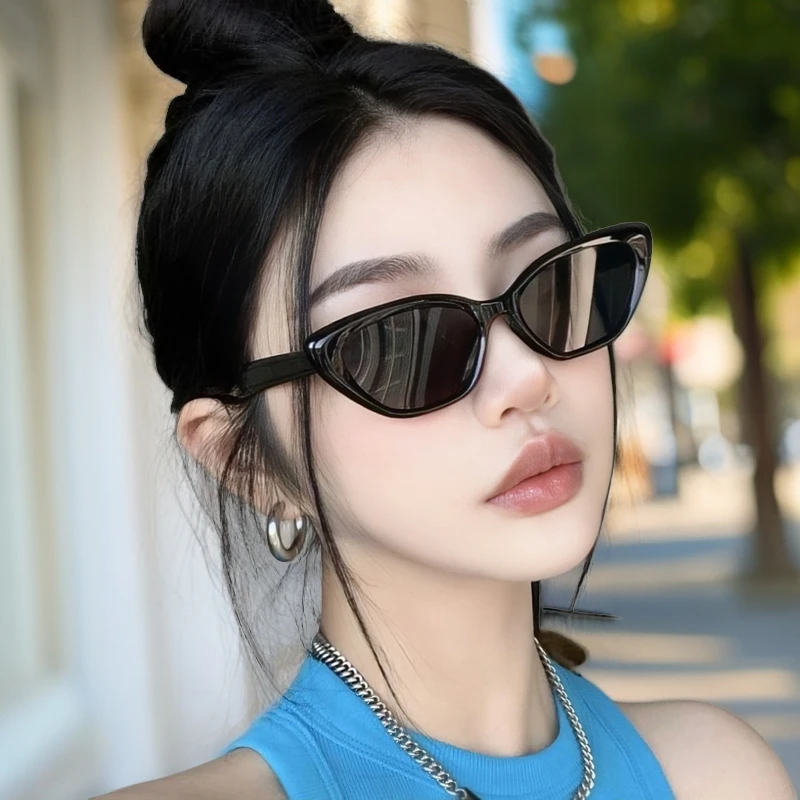 2025新款猫眼墨镜简约高级感方圆脸显瘦气质欧美街拍网红太阳眼镜