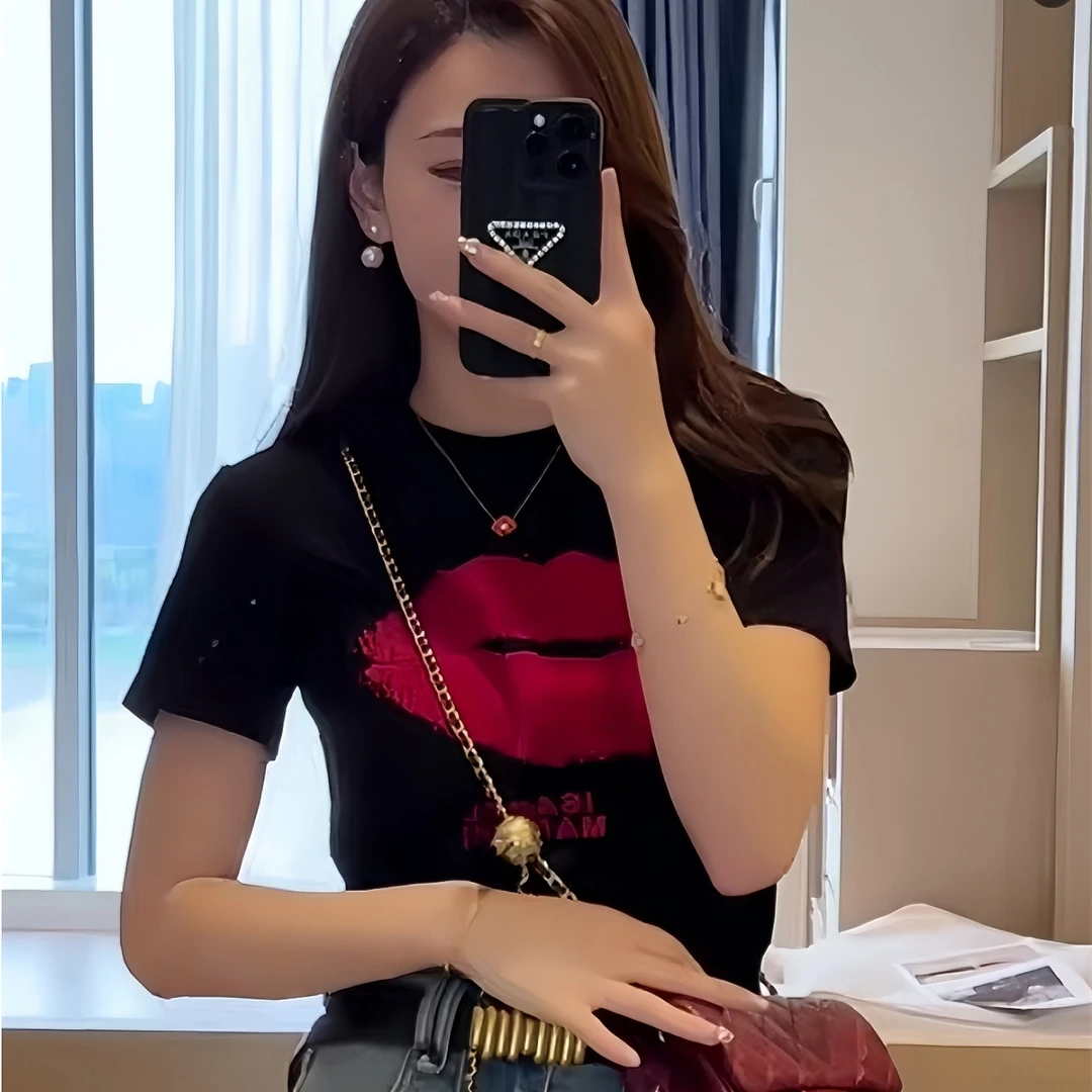 正肩短袖t恤女2025新款爆款夏季修身小众独特别致短款上衣女夏款