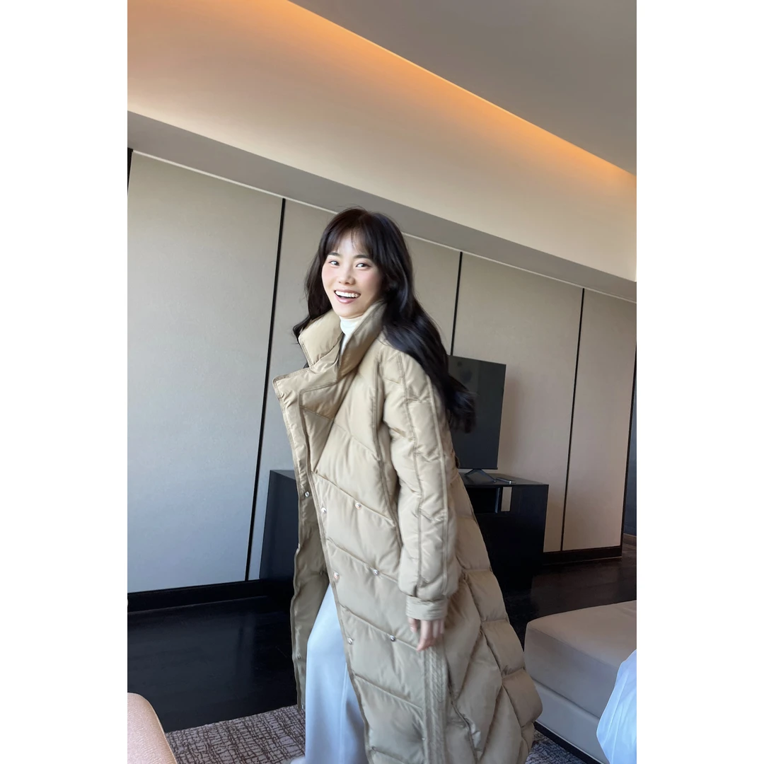 井迪儿【巧克力华夫饼】50白鸭绒高端气质收腰过膝英伦风羽绒服