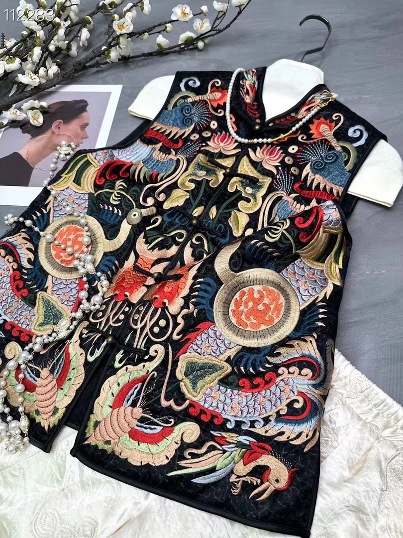 【古梵孜】网红复古重工刺绣醋酸时尚夹棉马甲马夹