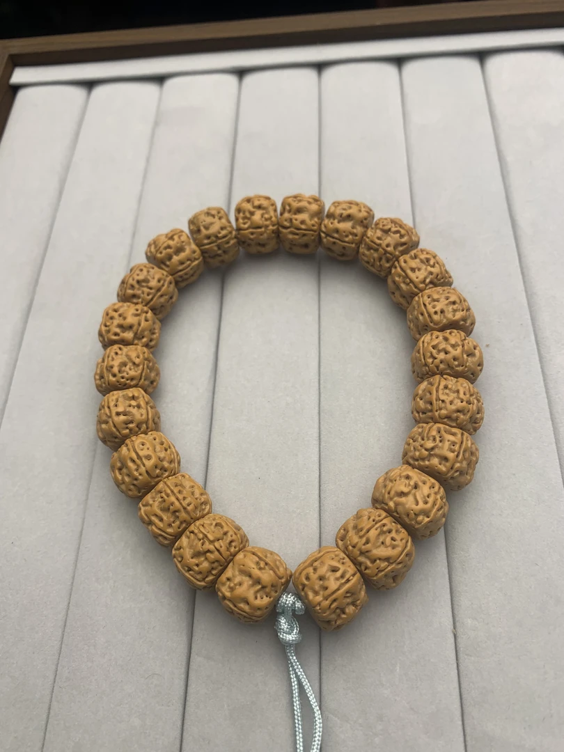 龙切盘龙手持9-11mm金刚菩提手串