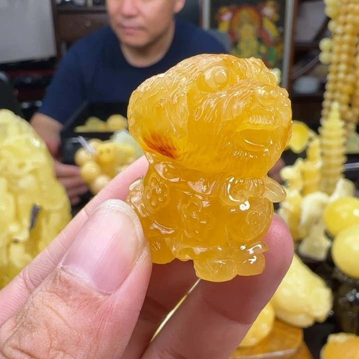蜜蜡珠宝奇石未镶嵌