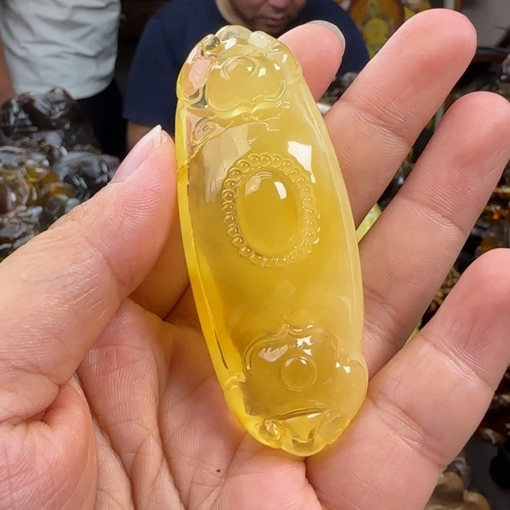 蜜蜡珠宝奇石未镶嵌