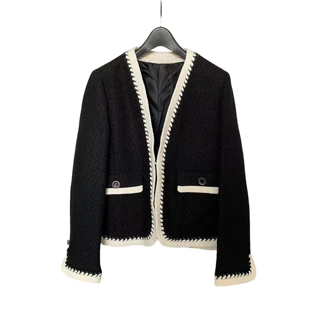 B《三姐》2025刺绣新中式透气法式V领薄款圆领短外套防风长袖