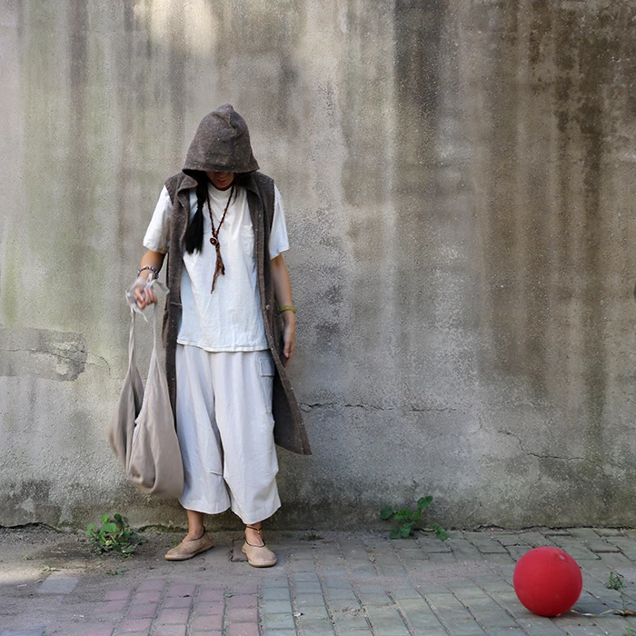 闲聊出品植物染柞蚕丝羊毛混纺机打连帽无袖马甲之第174个故事~