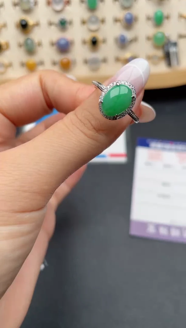 【闪购商品】翡翠戒指银S925镶嵌一物一证一礼盒