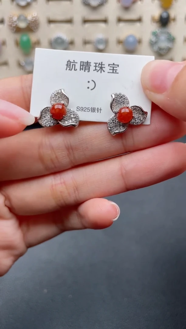 【闪购商品】翡翠戒指银S925镶嵌一物一证一礼盒