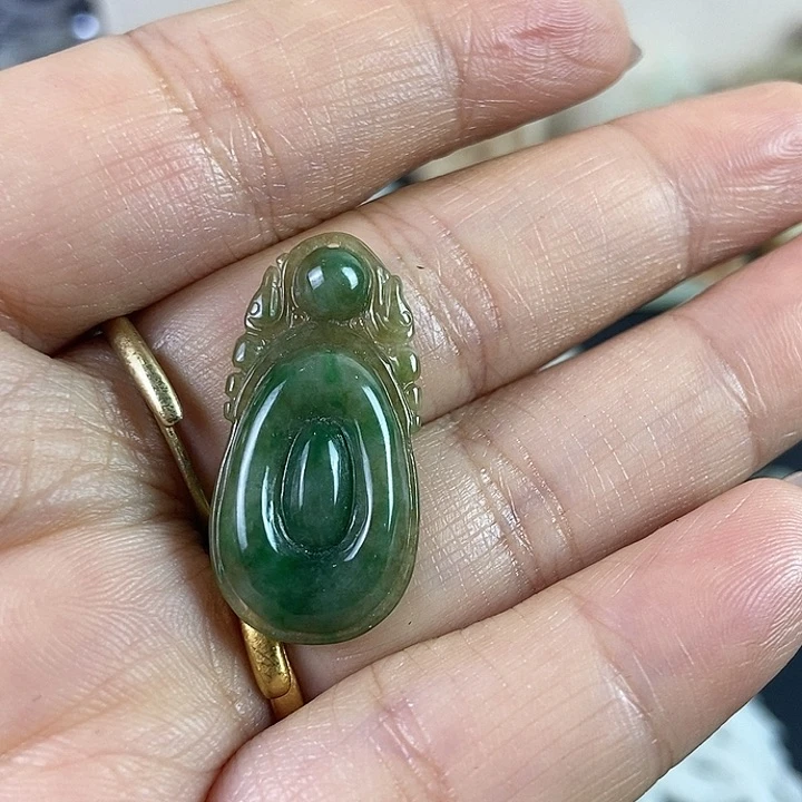 翡翠颈饰未镶嵌挂件8808