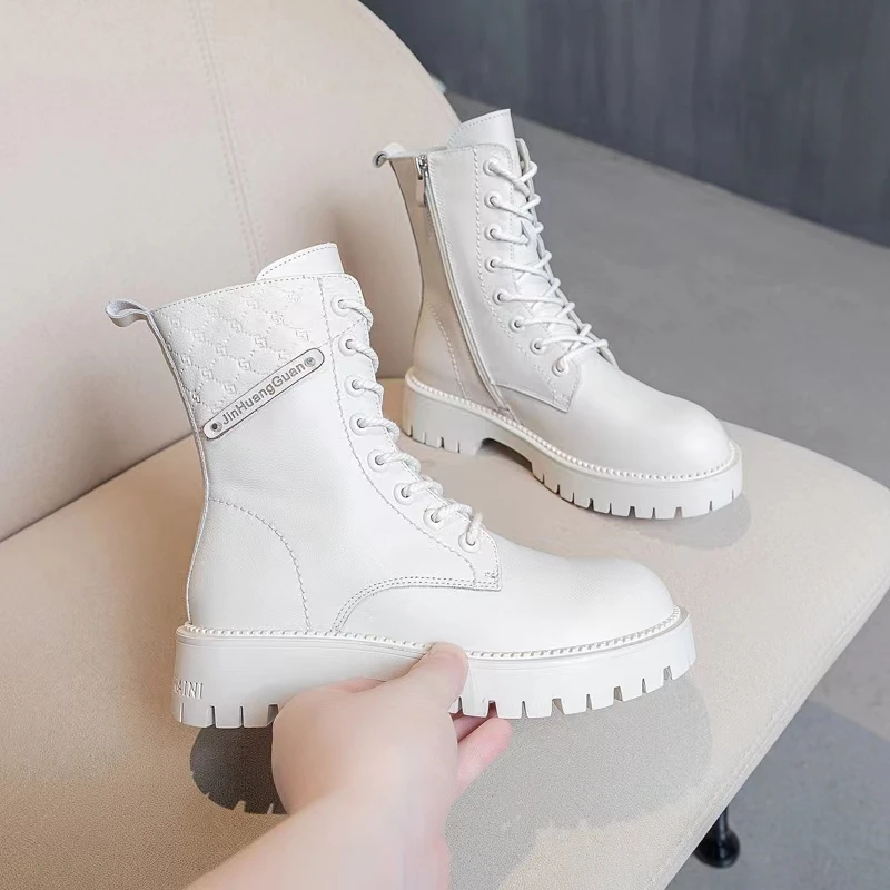 街拍英伦牛皮马丁靴秋冬新款女靴子真皮中筒靴女中跟短靴女