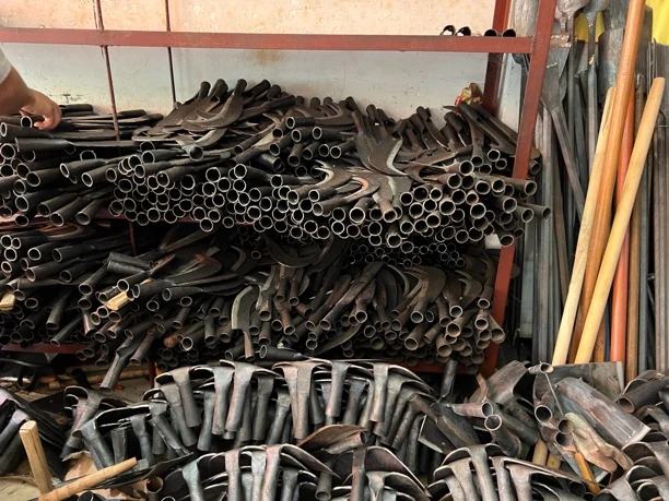 老师傅手工打造孤品农用刀具