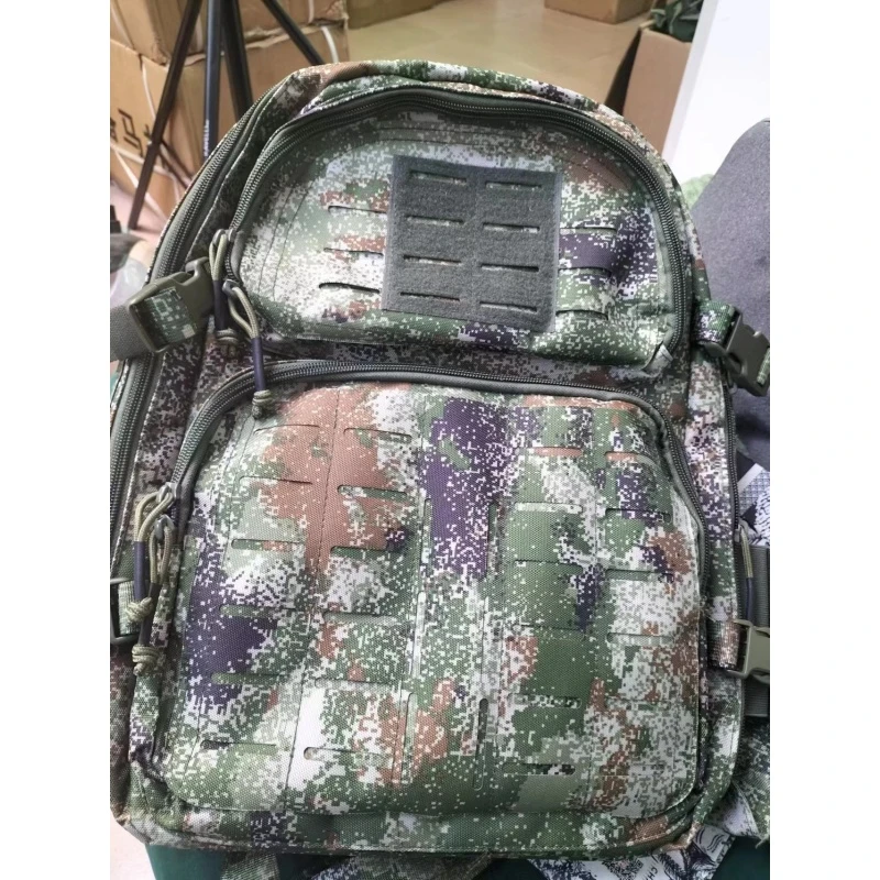 战术双肩包（星kong）