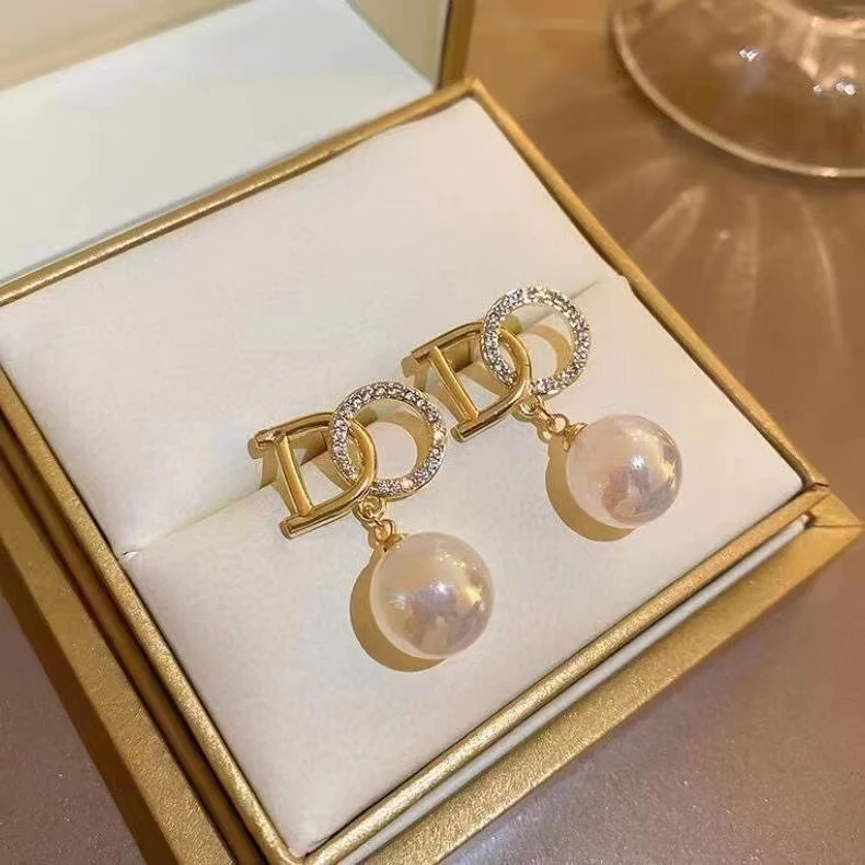 925银针【5号】DO字母百搭精致耳环