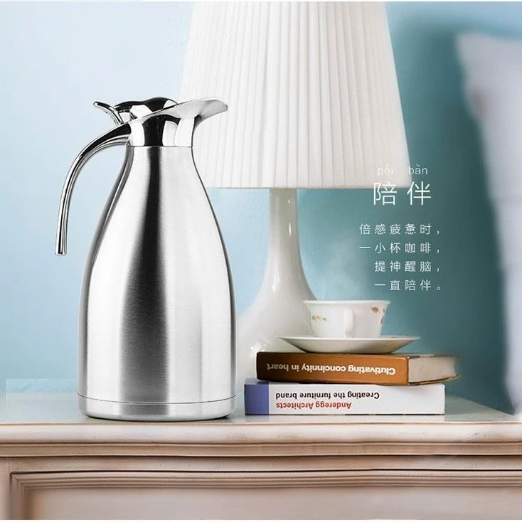 冷水壶不锈钢带盖家用餐厅大容量凉水壶酒店大果汁壶储物罐瓶1.5L